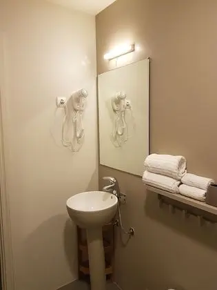 Süit, Teras, Nehir Manzaralı