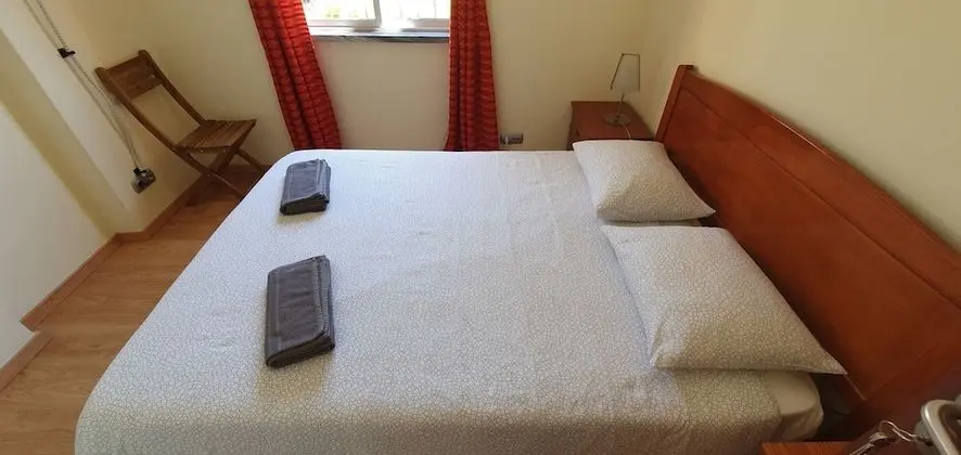 Tek Büyük Yataklı Oda