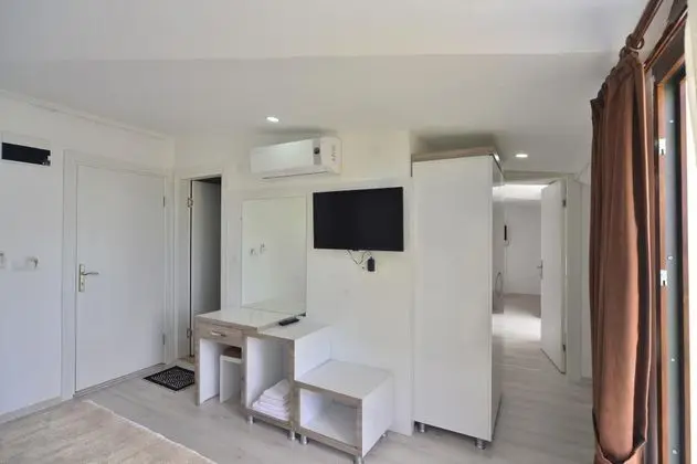 Aile Odası, Bahçe Manzaralı, Balkonlu