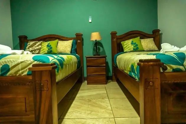 Standard Tek Büyük Yataklı Oda