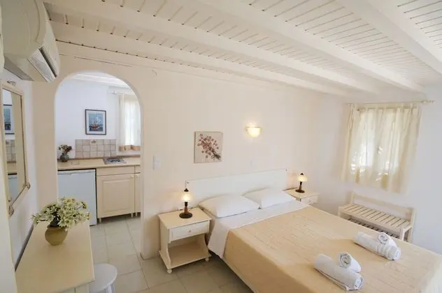 Stüdyo, Bahçe Manzaralı