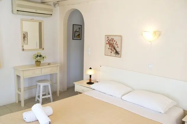 Stüdyo, Bahçe Manzaralı