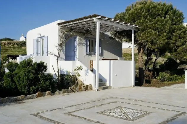 Stüdyo, Bahçe Manzaralı