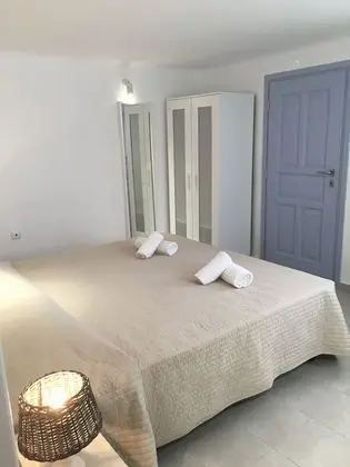 Tek Büyük veya İki Ayrı Yataklı Oda, Avlu Manzaralı