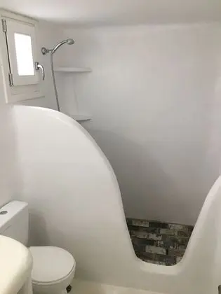 Tek Büyük veya İki Ayrı Yataklı Oda, Avlu Manzaralı
