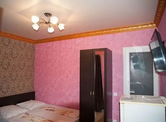 Comfort Tek Büyük Yataklı Oda