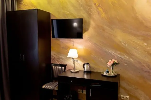 Classic Tek Büyük Yataklı Oda