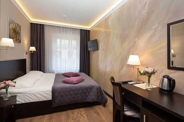 Classic Tek Büyük Yataklı Oda