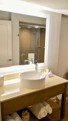Süit, Birden Çok Yatak (King Family Suite)