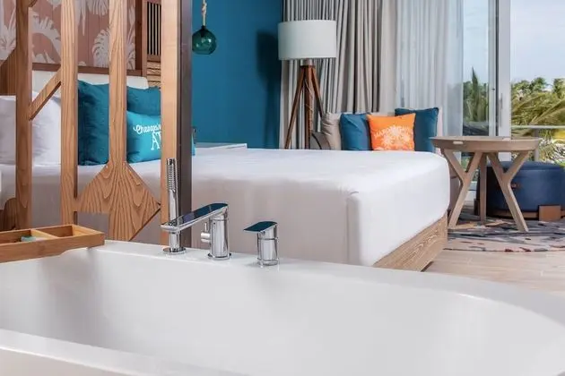 Luxury Süit (Swim-up Luxury)