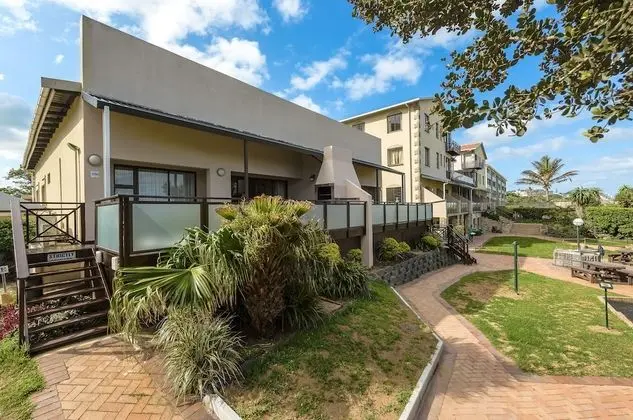 Three Bedroom Luxury Apartment with Spa