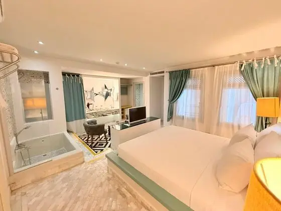 Suite, Bahçe Manzaralı