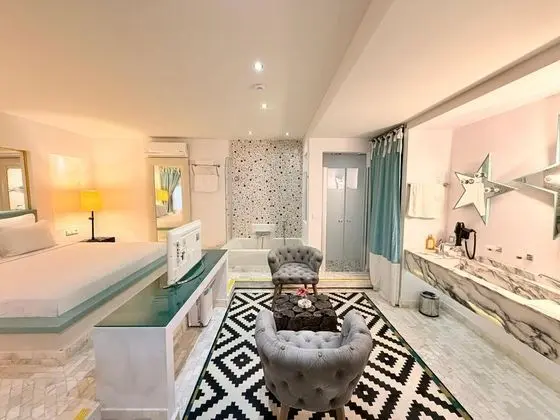 Suite, Bahçe Manzaralı
