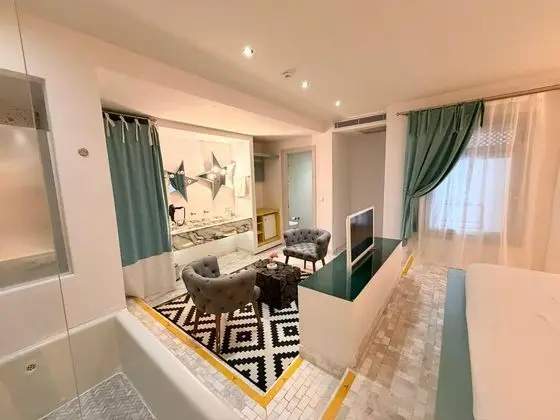 Suite, Bahçe Manzaralı