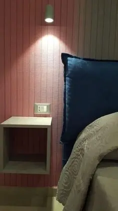 Üç Kişilik Oda (Vertical Stripes)