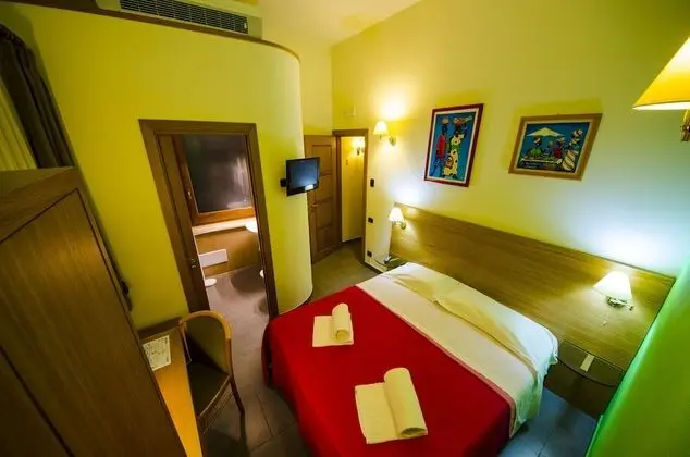 Standard Tek Büyük veya İki Ayrı Yataklı Oda