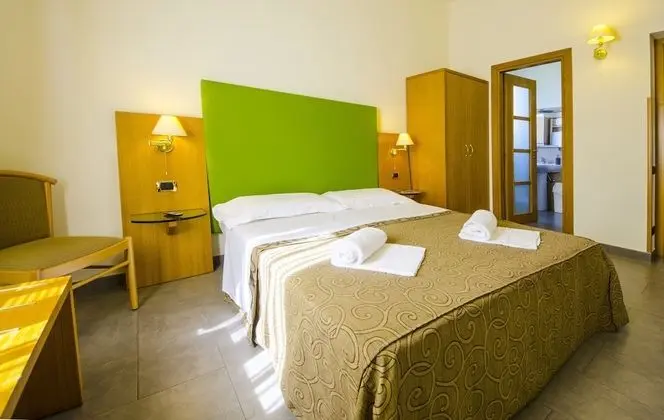 Standard Tek Büyük veya İki Ayrı Yataklı Oda