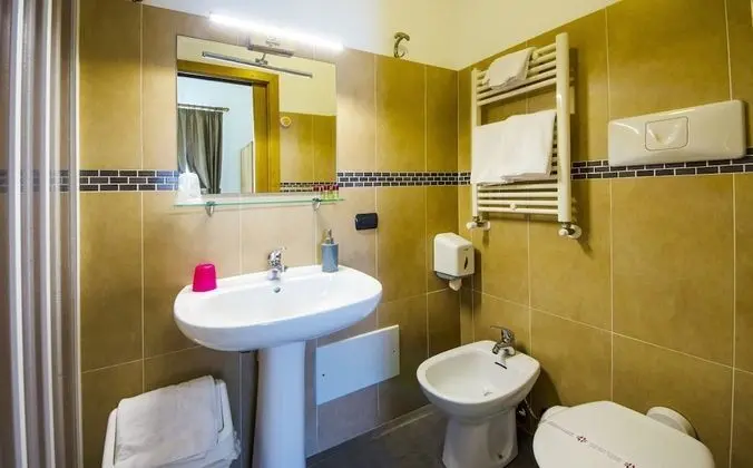 Standard Tek Büyük veya İki Ayrı Yataklı Oda