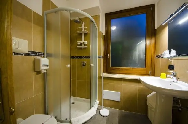 Standard Tek Büyük veya İki Ayrı Yataklı Oda