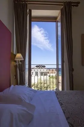 Tek Büyük Yataklı Oda, Deniz Manzaralı