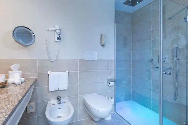 Deluxe Tek Büyük Yataklı Oda, 1 Yatak Odası, Deniz Manzaralı