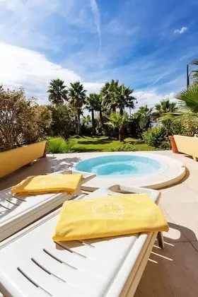 Executive Tek Büyük Yataklı Oda, Kişiye Özel Havuzlu