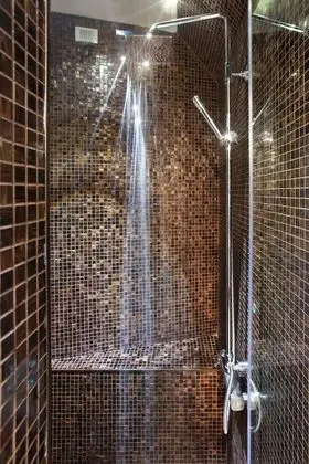 Classic Tek Büyük Yataklı Oda