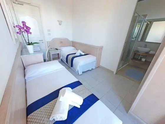 Tek Kişilik Oda, Kısmi Deniz Manzaralı