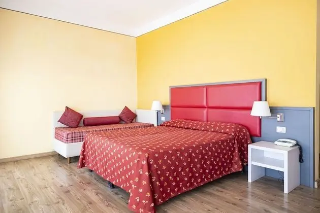 Superior Üç Kişilik Oda, Deniz Manzaralı