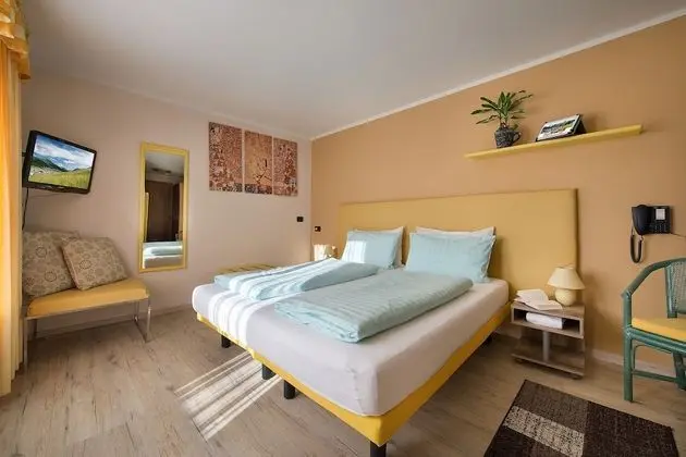 Comfort Tek Büyük veya İki Ayrı Yataklı Oda, Balkon