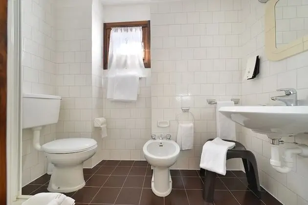 Comfort Tek Büyük veya İki Ayrı Yataklı Oda, Balkon