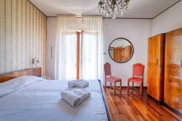 Apart Daire, 3 Yatak Odası (AURISINA 10/D 1° P)