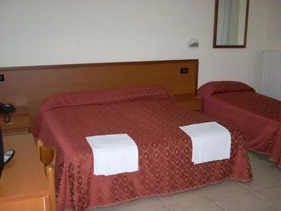 Üç Kişilik Oda, Balkon