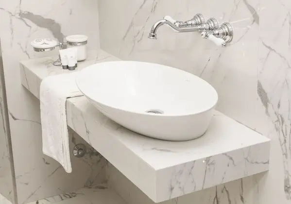 Basic Tek Büyük Yataklı Oda