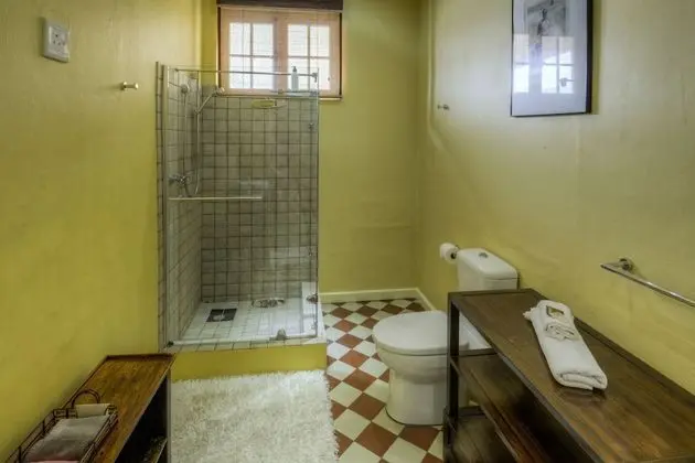 Comfort Süit, 2 Yatak Odası, Sigara İçilmez, Bahçe Manzaralı (King)
