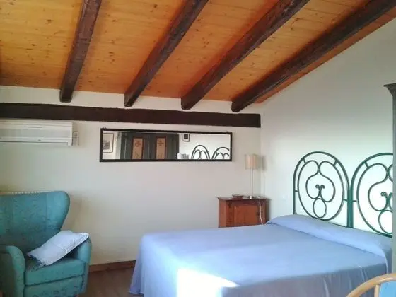 Tek Büyük Yataklı Oda (Palme)