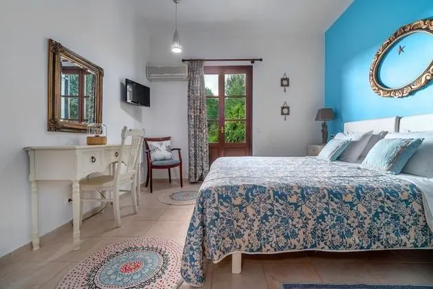 Üç Kişilik Oda, Kısmi Deniz Manzaralı