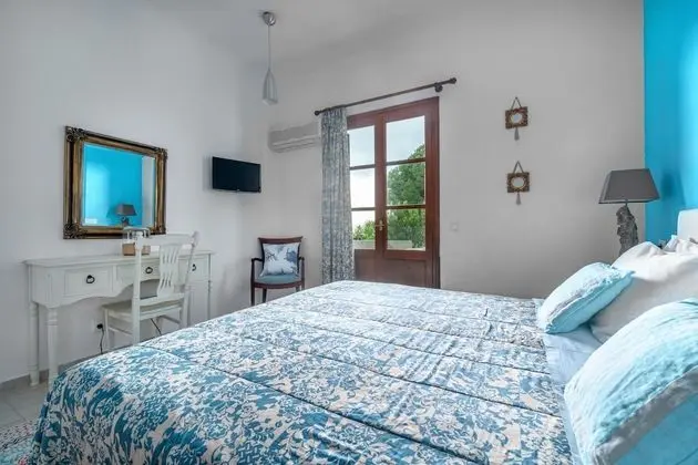 Üç Kişilik Oda, Kısmi Deniz Manzaralı