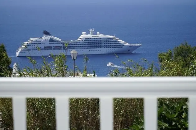 Deluxe Oda, Kısmi Deniz Manzaralı