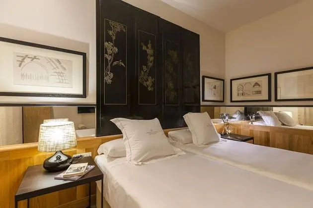 Superior Tek Büyük Yataklı Oda (Interior)