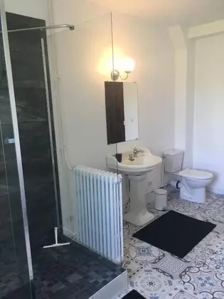 Comfort Tek Büyük Yataklı Oda, Bahçe Manzaralı