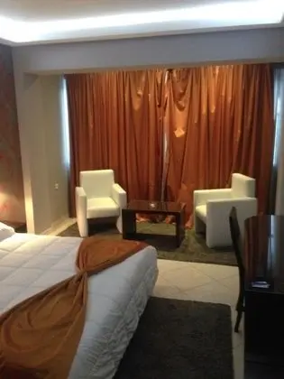 Comfort Tek Büyük Yataklı Oda