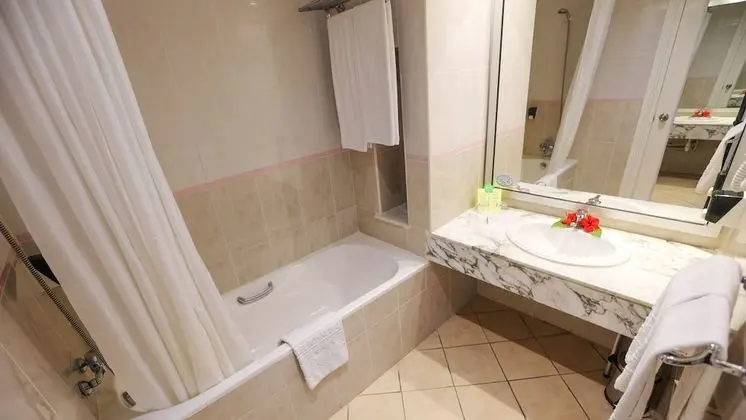 Standard Tek Büyük Yataklı Oda, Deniz Manzaralı