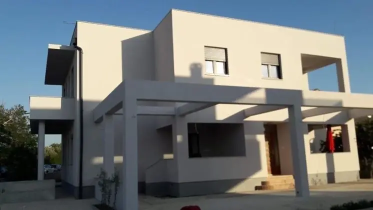 Apart Daire (Mari - close to the sea & parking - A)
