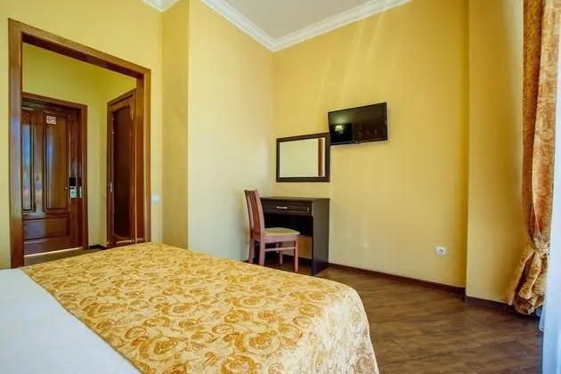 Standard Tek Büyük veya İki Ayrı Yataklı Oda, Şehir Manzaralı