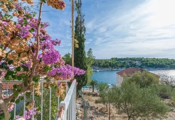 Apart Daire (Mari - great location 30m from the se)
