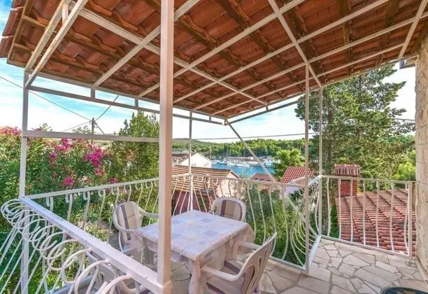 Apart Daire (Mari - great location 30m from the se)