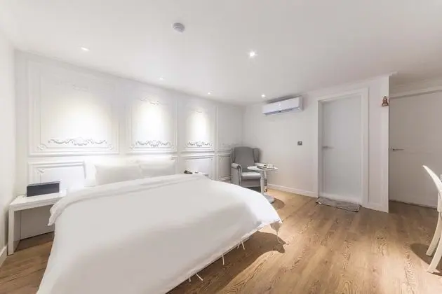 Tek Büyük veya İki Ayrı Yataklı Oda, Birden Çok Yatak