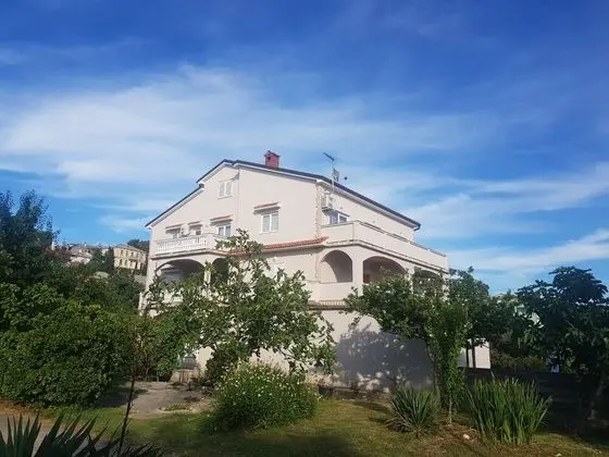 Stüdyo (Mari - near sea - SA2(2))