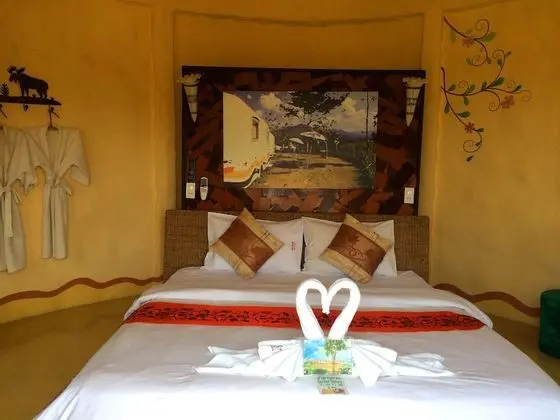 Deluxe Room (Baan Klom)